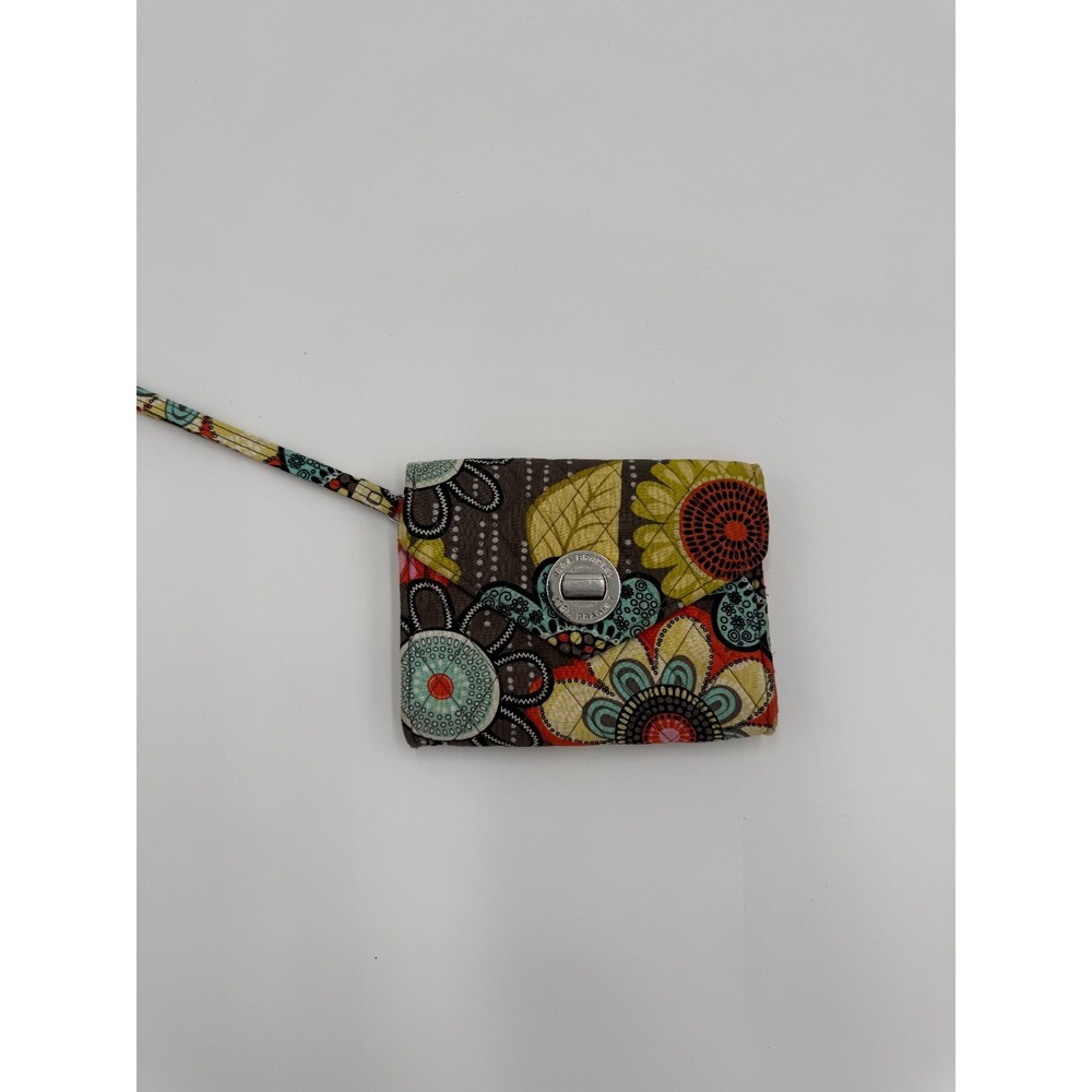 Vera Bradley Quilted Wallet Women's Multi Floral Zipper Pocket Turn Lock Closure